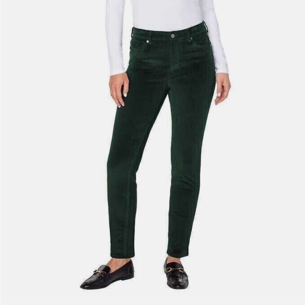 Well Worn brand: Deep Green High Rise Skinny Corduroy Pants